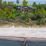 Villa Schmidt Apartments - Strandhaus direkt am Meer mit Sauna, Sport und Dünengarten II