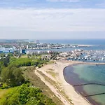 Apartment Schmidt - Strandhaus Direkt Am Mit Sauna, Sport Und Dünengarten Ii Rostock