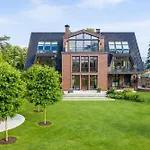 Villa Schmidt Apartments - Strandhaus Direkt Am Meer Mit Sauna, Sport Und Duenengarten - Klassik