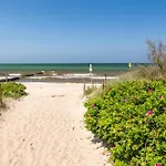 Schmidt - Strandhaus Direkt Am Mit Sauna, Sport Und Dünengarten Ii Rostock